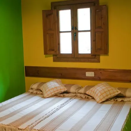 Apartment Viviendas Rurales Traldega Turieno