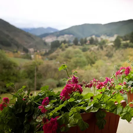 Apartment Viviendas Rurales Traldega Turieno