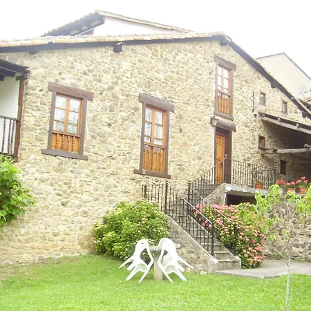 Apartment Viviendas Rurales Traldega Turieno